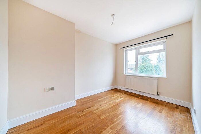 4 Bedroom Terraced House To Rent In Dalton Avenue, Mitcham, CR4