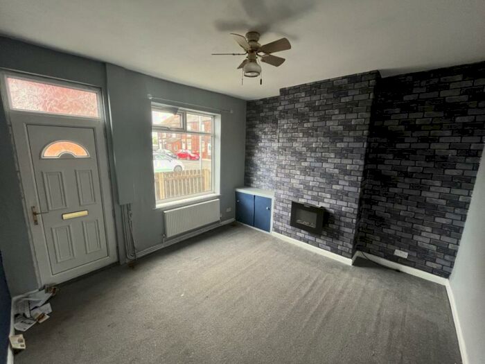 2 Bedroom Terraced House To Rent In George Street, Goldthorpe, S63