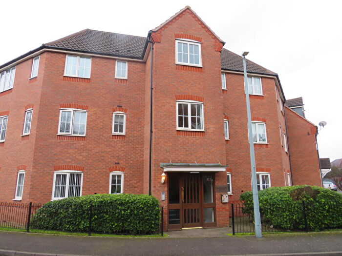 2 Bedroom Apartment To Rent In Ashwood Close, Oldbury, B69