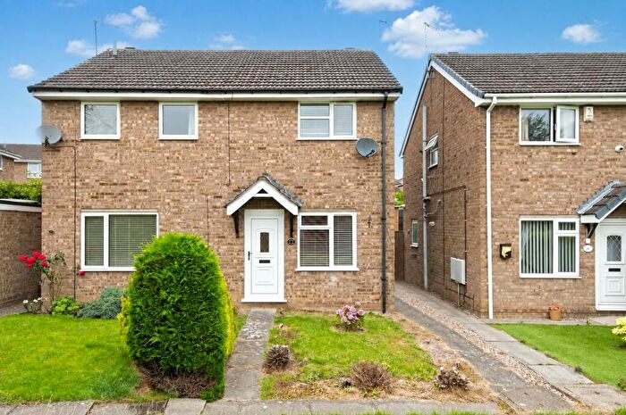2 Bedroom Semi-Detached House For Sale In Ashbourne Close, Chesterfield, S40