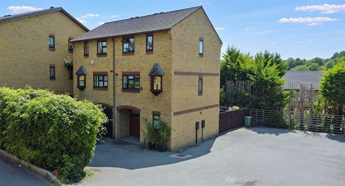 3 Bedroom Semi-Detached House For Sale In Church Street, Tovil, ME15