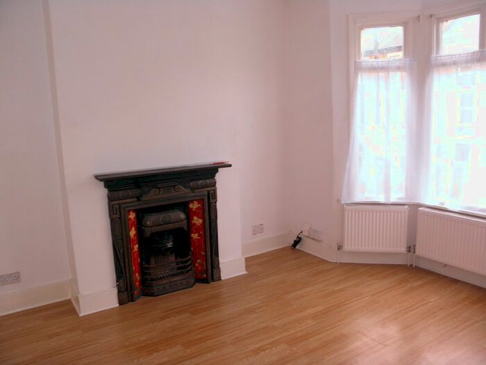 3 Bedroom Terraced House To Rent In Engleheart Road, Catford, SE6