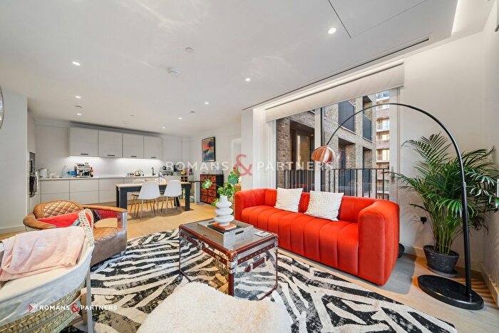 1 Bedroom Flat To Rent In Emblem House, Salutation Gardens, Postmark, WC1X