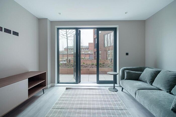 1 Bedroom Apartment To Rent In Springwell Gardens, Springwell Road, Leeds, LS12