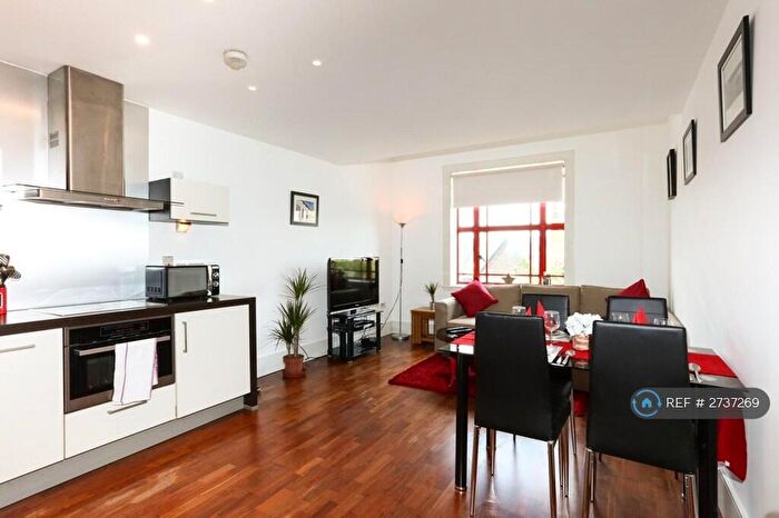 1 Bedroom Flat To Rent In Highbury Stadium Square, London, N5