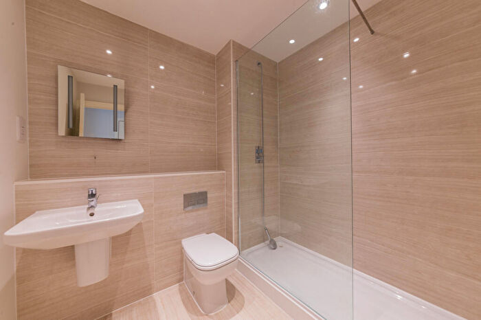 2 Bedroom Apartment To Rent In Westminster Mansions, GU15