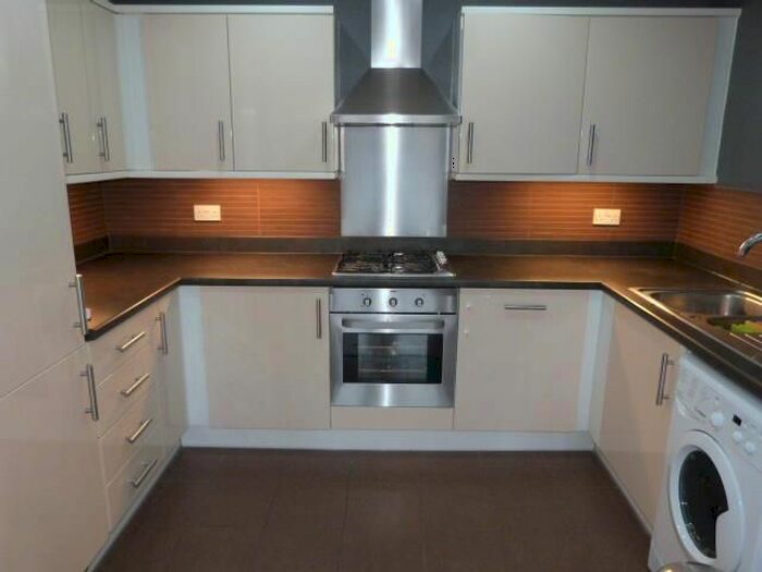 2 Bedroom Flat To Rent In Harvey House, Enfield, EN3
