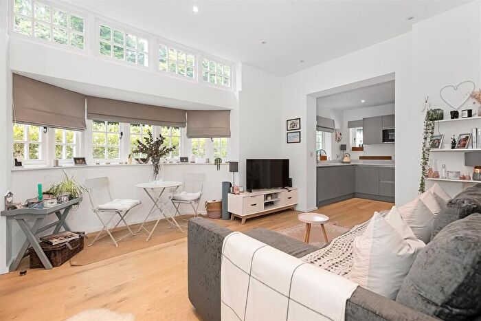 1 Bedroom Flat To Rent In Greystone Court, London Road North, Merstham, RH1