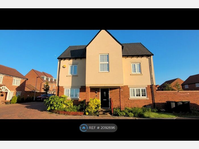 4 Bedroom Detached House To Rent In Bream Close, Biddenham, Bedford, MK40