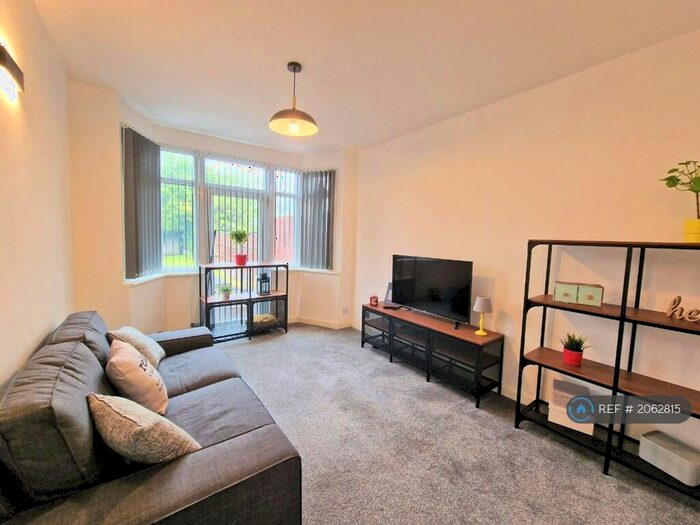 3 Bedroom Semi-Detached House To Rent In Gibbins Road, Birmingham, B29