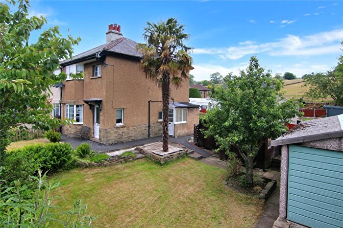 3 Bedroom Semi-Detached House For Sale In Bridge End, Glusburn, BD20