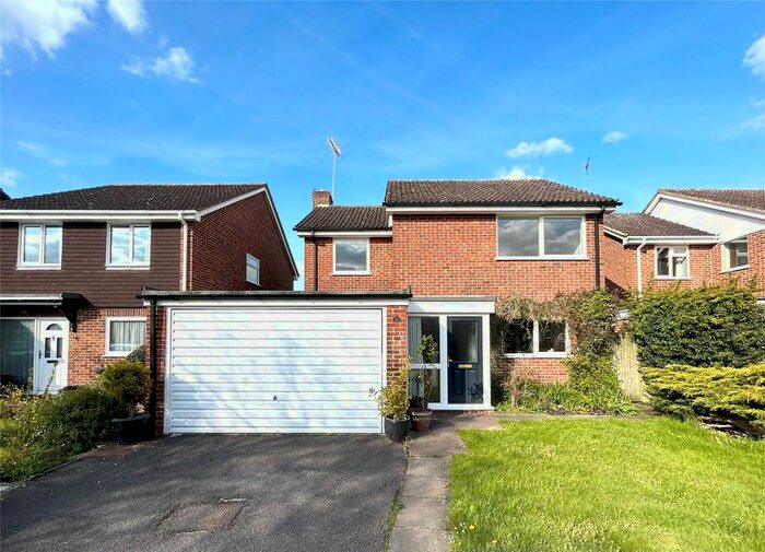 4 Bedroom Detached House To Rent In Lincoln Close, Winnersh, Wokingham, Berkshire, RG41