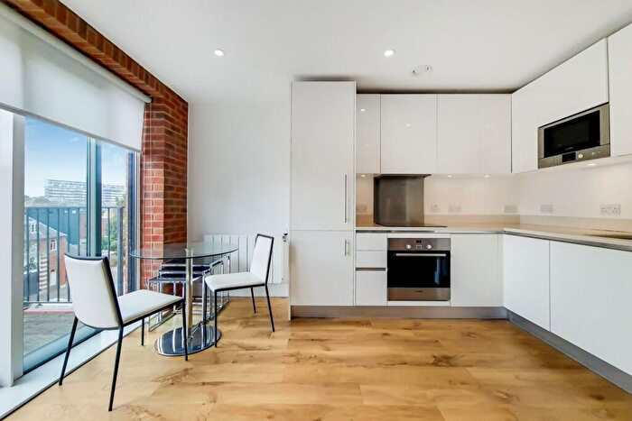 Studio To Rent In Warehouse Court, Woolwich Riverside, London, SE18