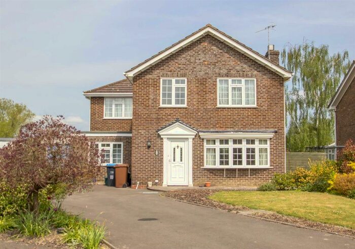 5 Bedroom Detached House To Rent In Rushfords, Lingfield, RH7