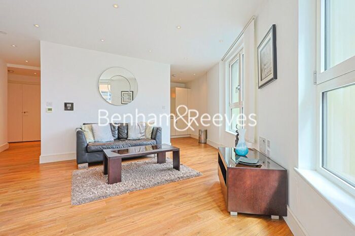 1 Bedroom Flat To Rent In Gillespie Court, Queensland Terrace, N7