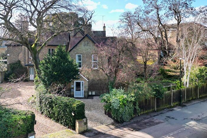 4 Bedroom Semi Detached House For Sale In Christchurch Road, London, SW14