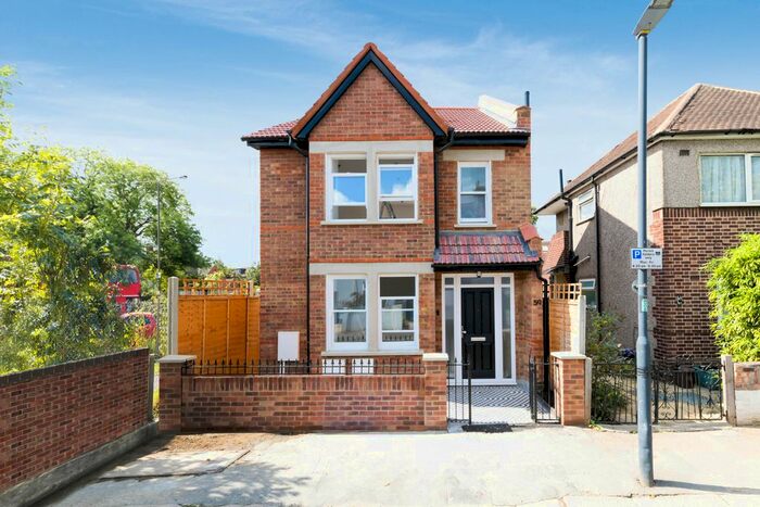 1 Bedroom Detached House To Rent In Gore Road, Raynes Park, SW20