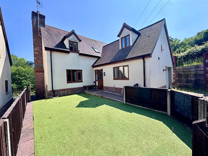 4 Bedroom Detached House To Rent In School Lane, Longhope, GL17