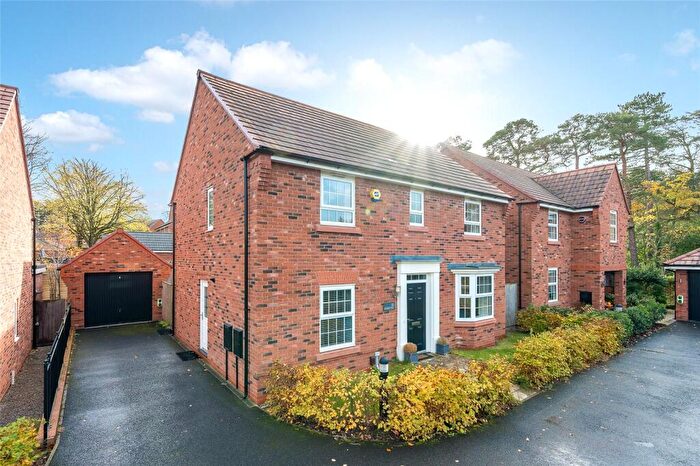 4 Bedroom Detached House To Rent In Heather Drive, Wilmslow, Cheshire, SK9