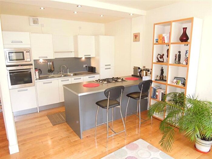 1 Bedroom Flat To Rent In Brunswick Street, Edinburgh, EH7