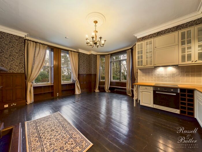 2 Bedroom Flat To Rent In Buckingham Road, Winslow, MK18