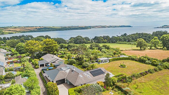 4 Bedroom Detached Bungalow For Sale In Dozmere, Feock, TR3