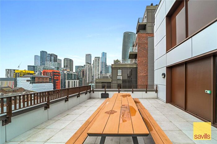 1 Bedroom Apartment For Sale In Dock East Apartments, Selsdon Way, Isle Of Dogs, London, E14