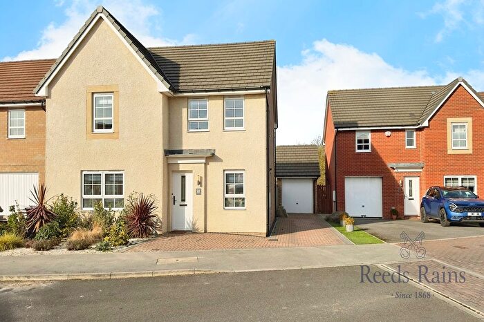 4 Bedroom Detached House For Sale In Holt Drive, Barlby, Selby, North Yorkshire, YO8