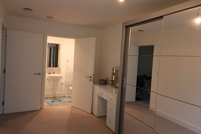 2 Bedroom Flat For Sale In Carver St, Birmingham, B1