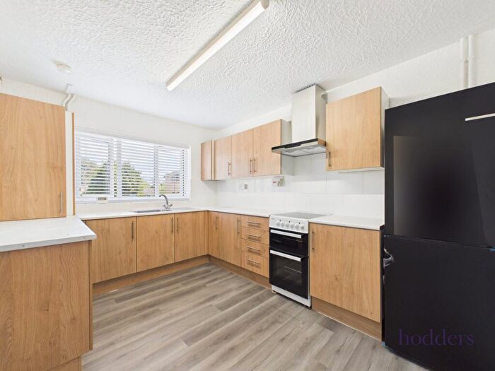 1 Bedroom Apartment To Rent In SurreyQ, KT15