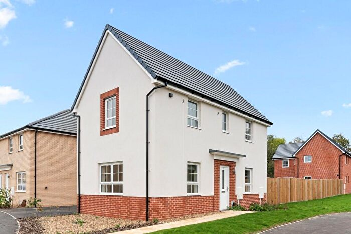 3 Bedroom Semi-Detached House To Rent In Ostler Road, Norwich, Norfolk, NR13