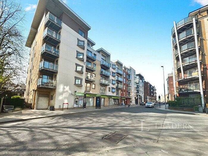 Flat To Rent In High Street, Southampton, SO14