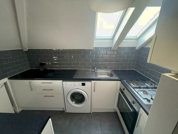 1 Bedroom Flat To Rent In Alexandra Road, Hornsey, N8