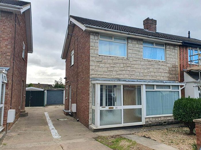 3 Bedroom House To Rent In John Herring Crescent, Swindon, SN3