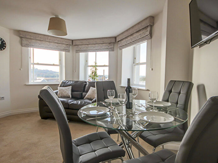 1 Bedroom Apartment To Rent In Flat Durnford Street, PL1