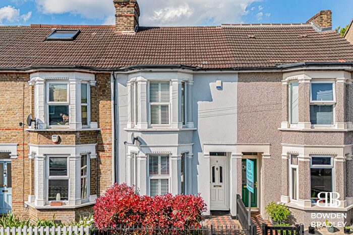 3 Bedroom Terraced House To Rent In Cromer Road, Romford, RM7