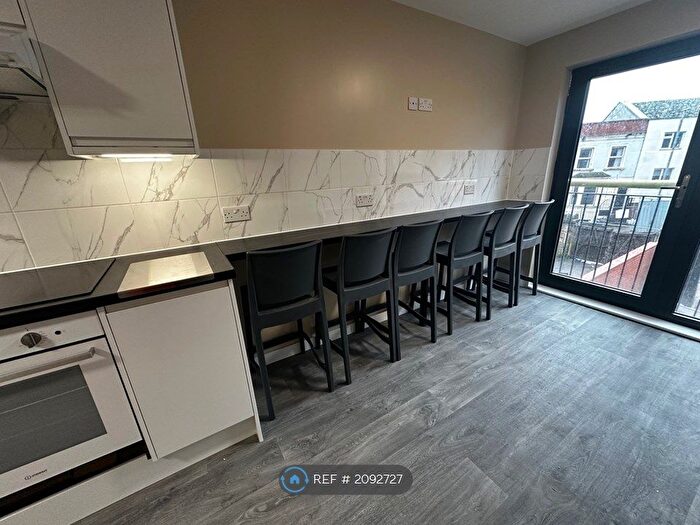 6 Bedroom Flat To Rent In Stokes Croft, Bristol, BS2