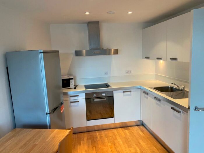 2 Bedroom Apartment To Rent In Metis, Scotland St, S3