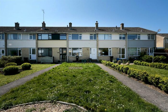 3 Bedroom House To Rent In Ringswell Gardens, Bath, BA1