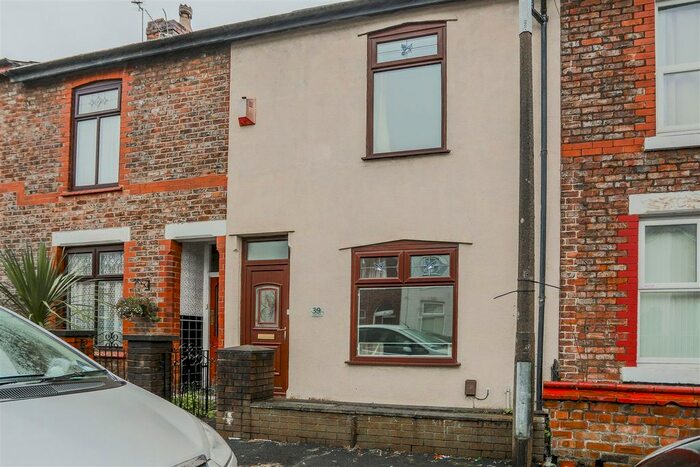 2 Bedroom Terraced House To Rent In Stapleton Street, Salford M6