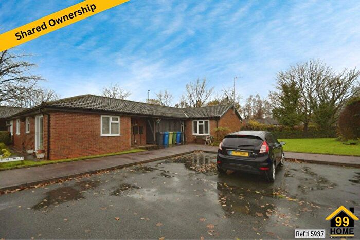 2 Bedroom Bungalow For Sale In Cheedale Close, Chesterfield, S40