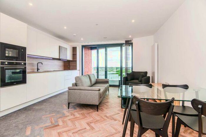 Studio To Rent In Three Waters, Bow, London, E3