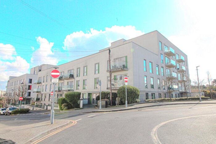 2 Bedroom Apartment For Sale In Upper Terrace Road, Bournemouth, BH2