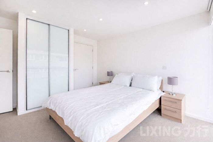 2 Bedroom Flat To Rent In Central Street, Old Street, EC1V