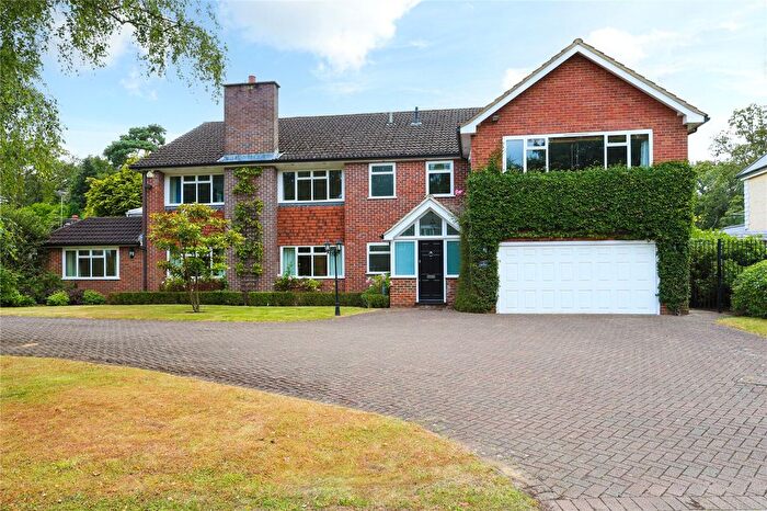 5 Bedroom Detached House To Rent In Ince Road, Hersham, Walton-On-Thames, Surrey, KT12