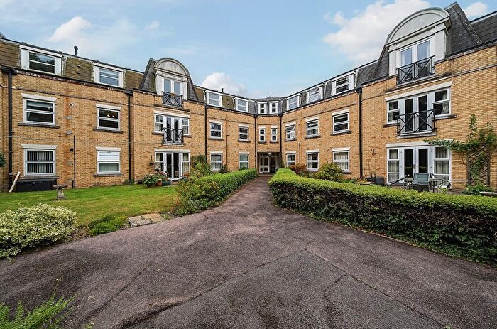 2 Bedroom Flat To Rent In Wildwood Court, Cedars Village, Rickmansworth, WD3