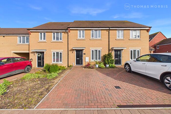 3 Bedroom Terraced House For Sale In Simpson Lane, Biggleswade, Bedfordshire, SG18