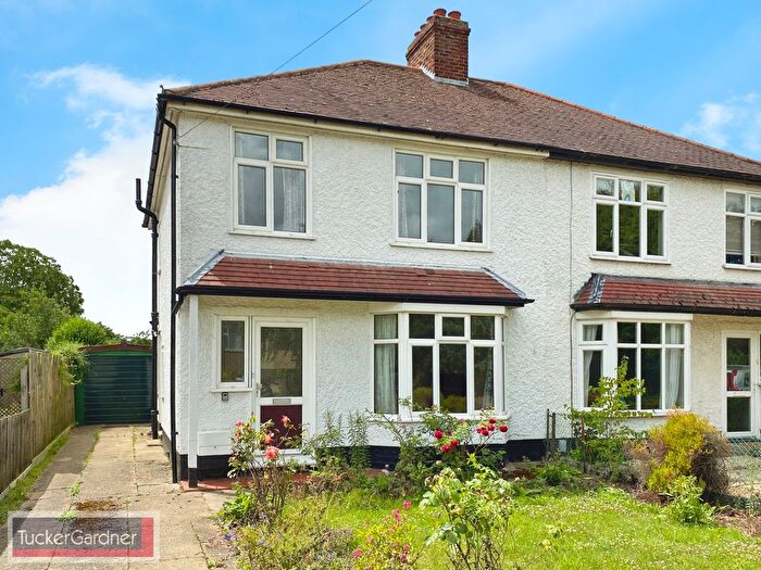 3 Bedroom Property To Rent In Cambridge Road, Cambridge, CB22