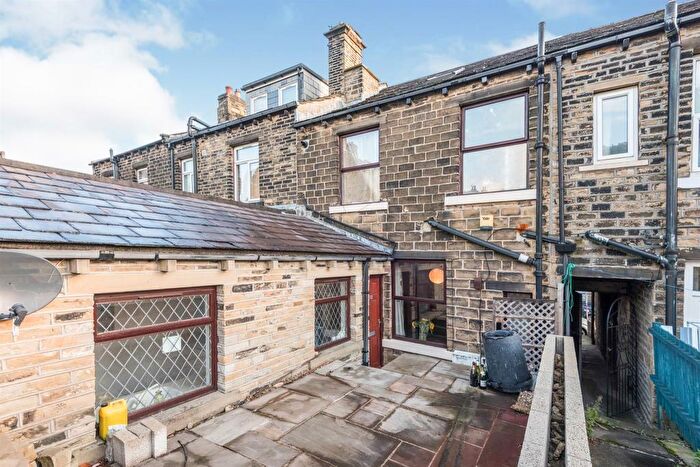 2 Bedroom House To Rent In Bentley Street, Huddersfield, HD1
