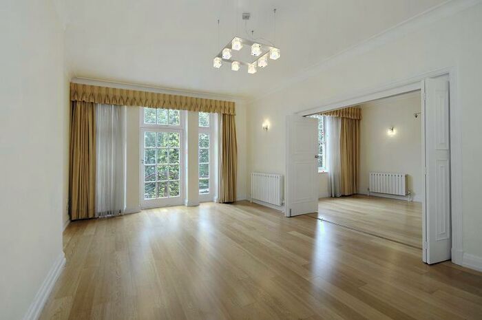 4 Bedroom Flat To Rent In Finchley Road, St John's Wood, NW8